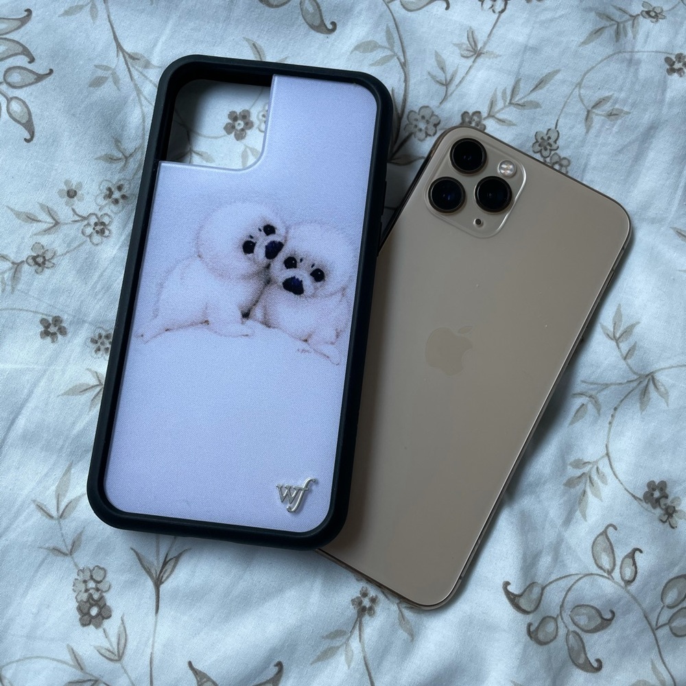 Wildflower baby seals case for iPhone 11 Pro